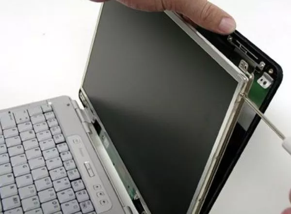 laptop screen repair Pune